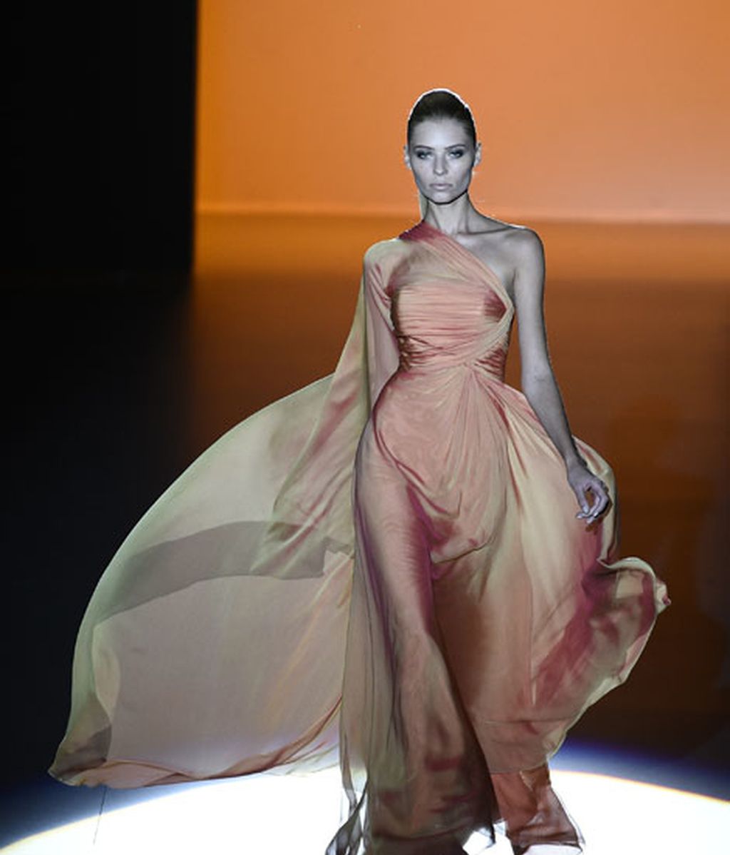 Tejidos livianos y colorido primaveral