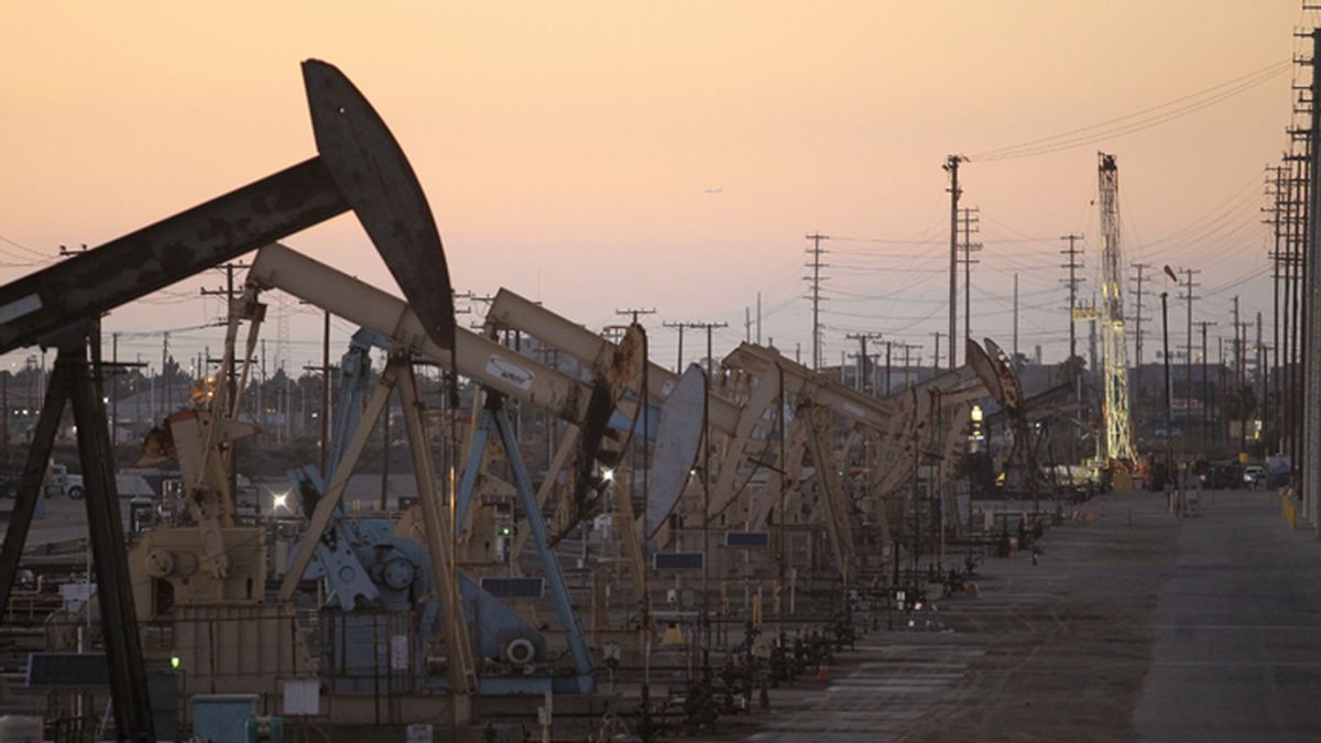 Campo petrolífero en California, EE.UU.