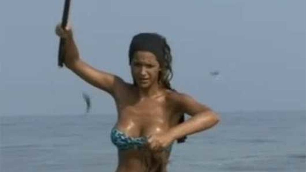 Tamara pesca su primer pez