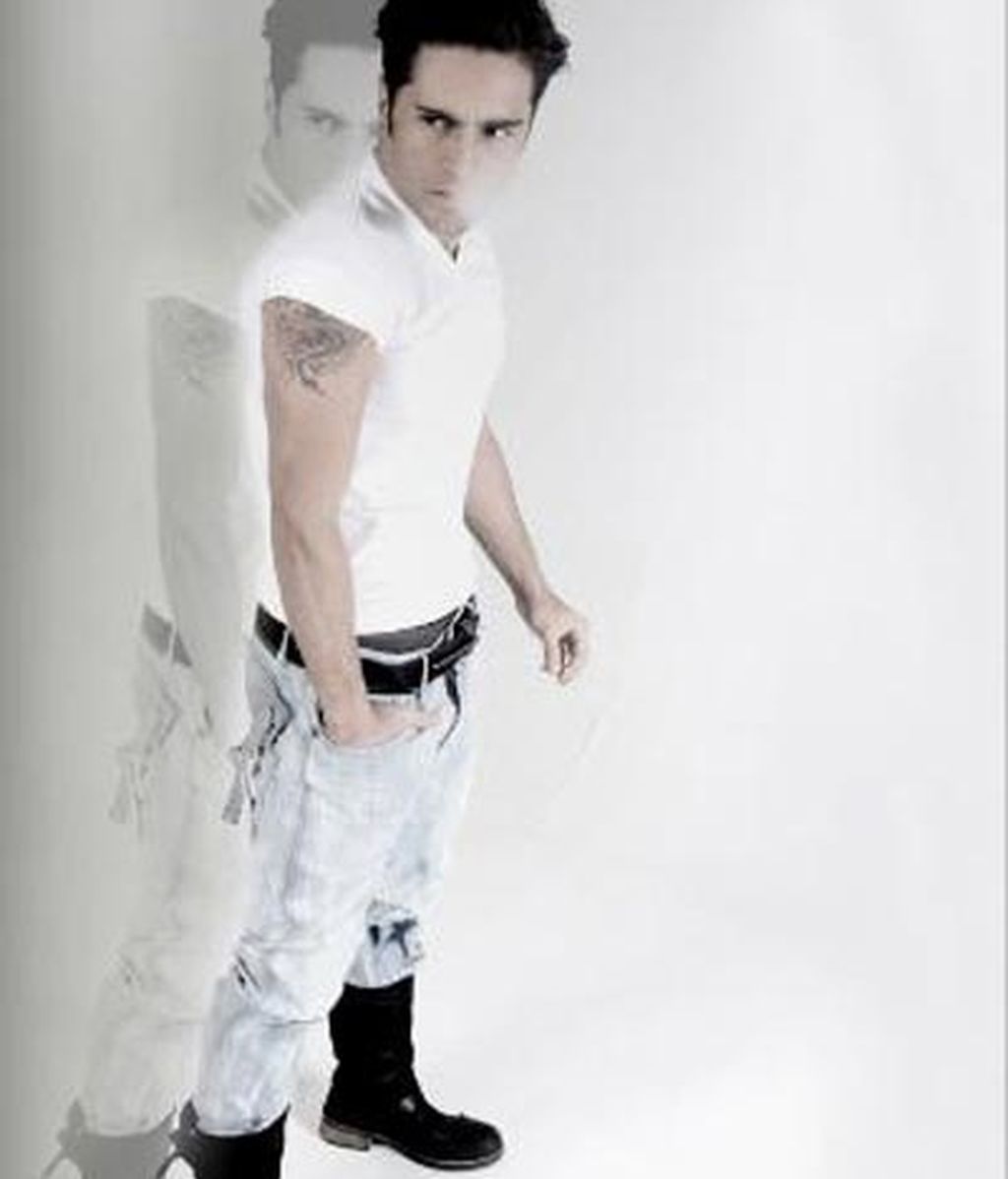 Bustamante presume de abdominales