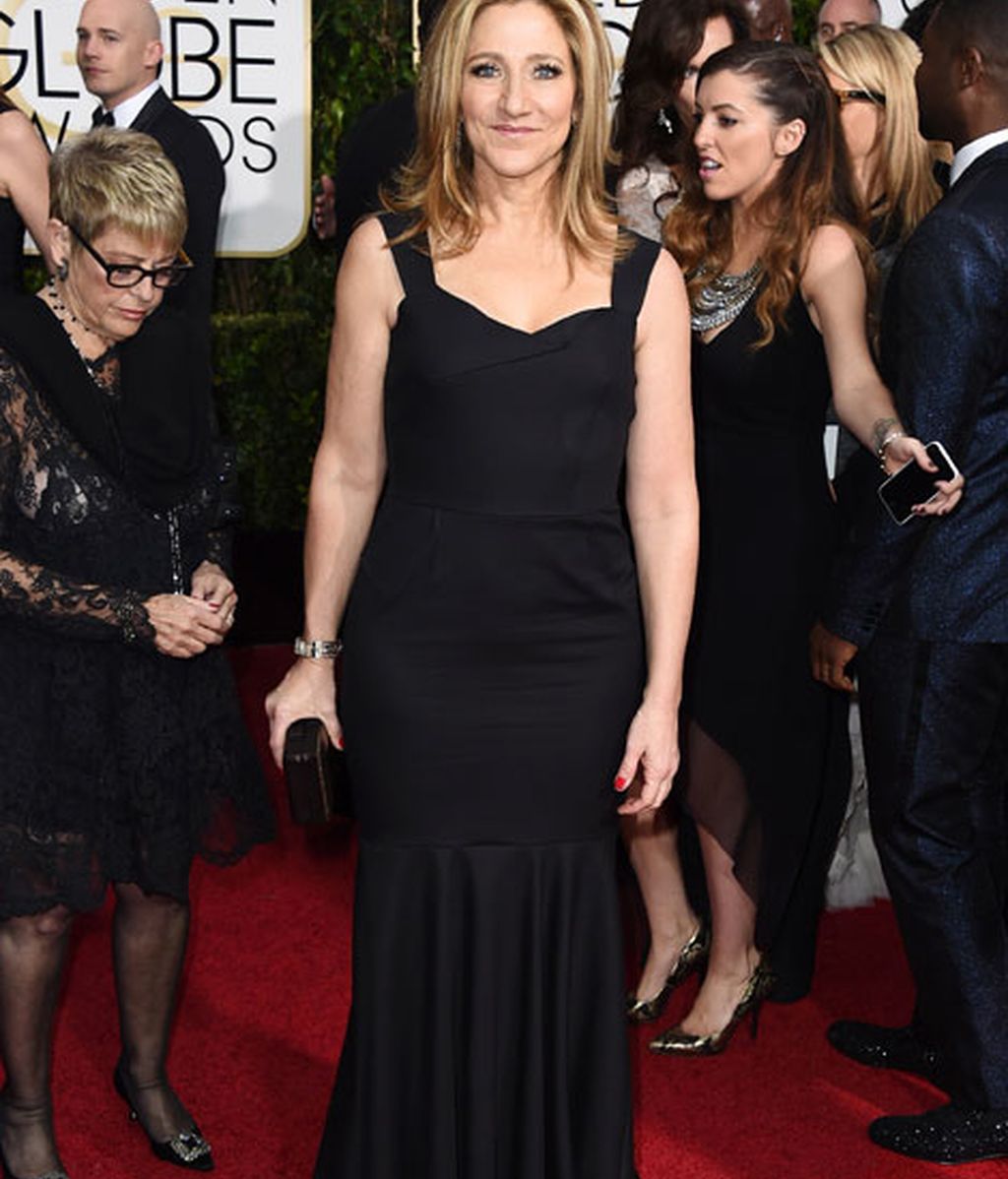 Las actrices arriesgan poco en la alfombra roja de los Globos de Oro