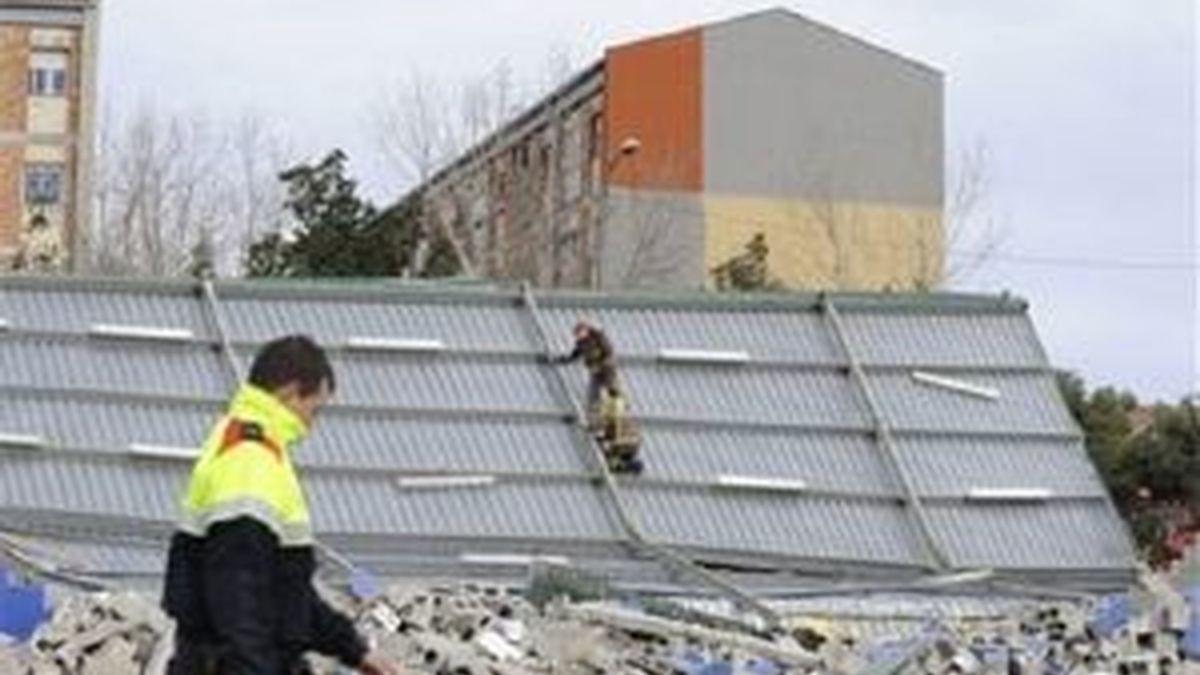 Cuatro niños murieron al desplomarse un polideportivo en Sant Boi de Llobregat. Video: ATLAS.