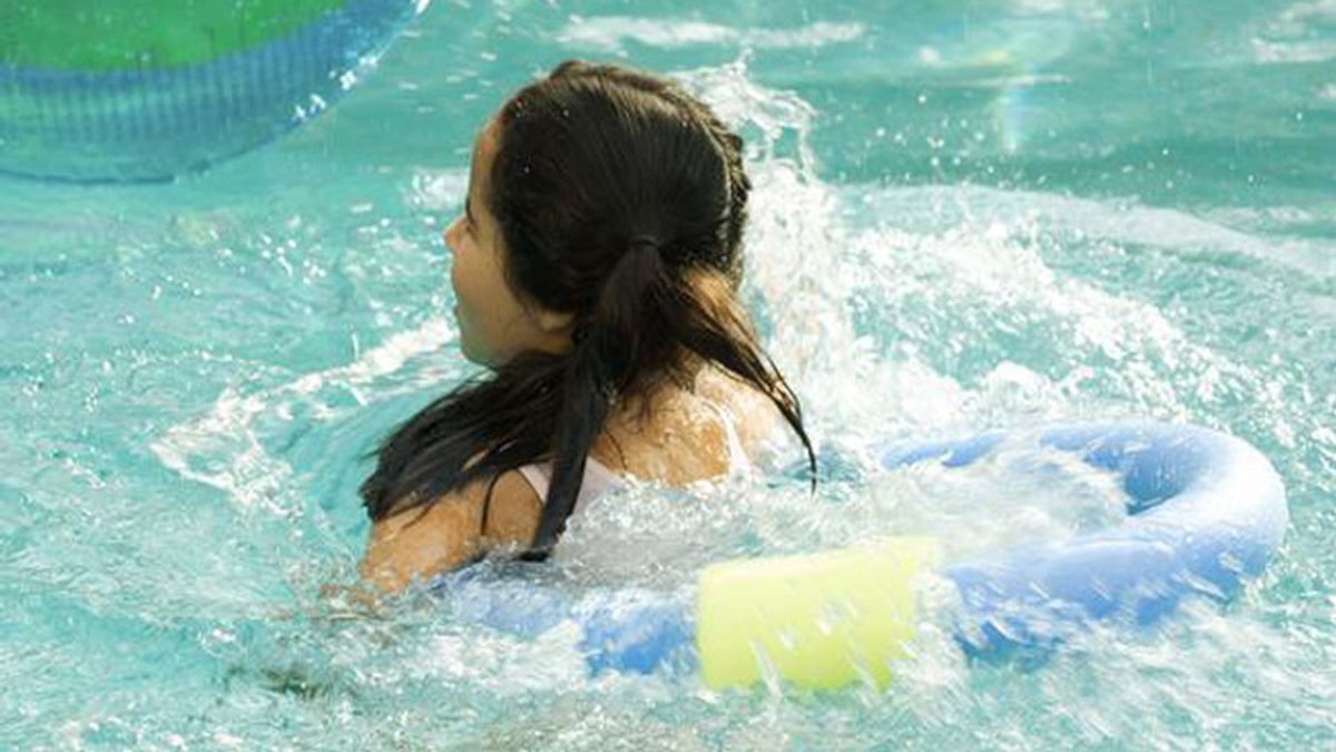Sanidad desaconseja el uso de flotadores hinchables si no se sabe nadar