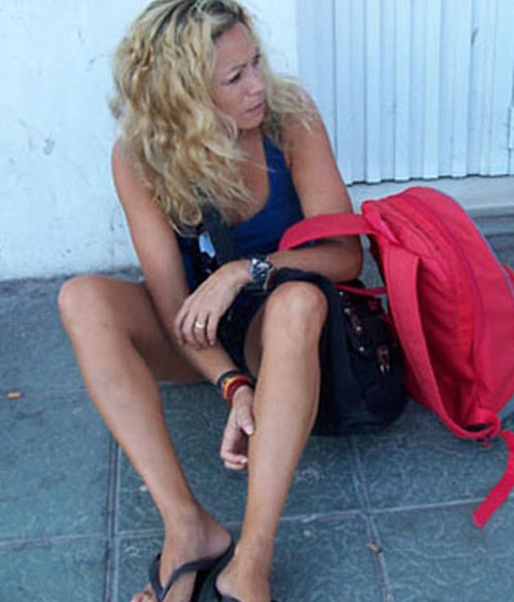 Nikka Livi malvive en la calle