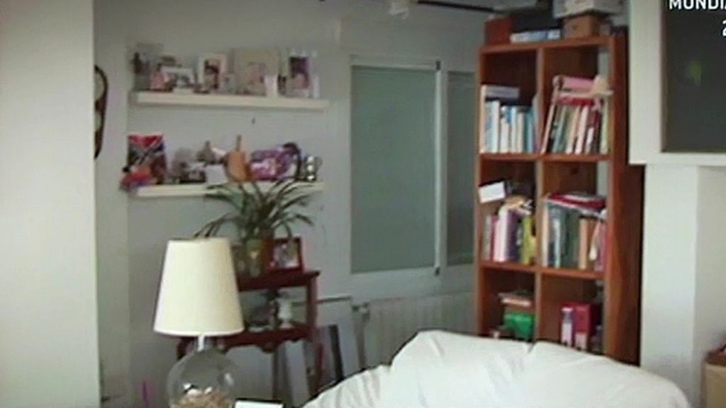 Consta de 3 dormitorios, terraza, jardín y solárium