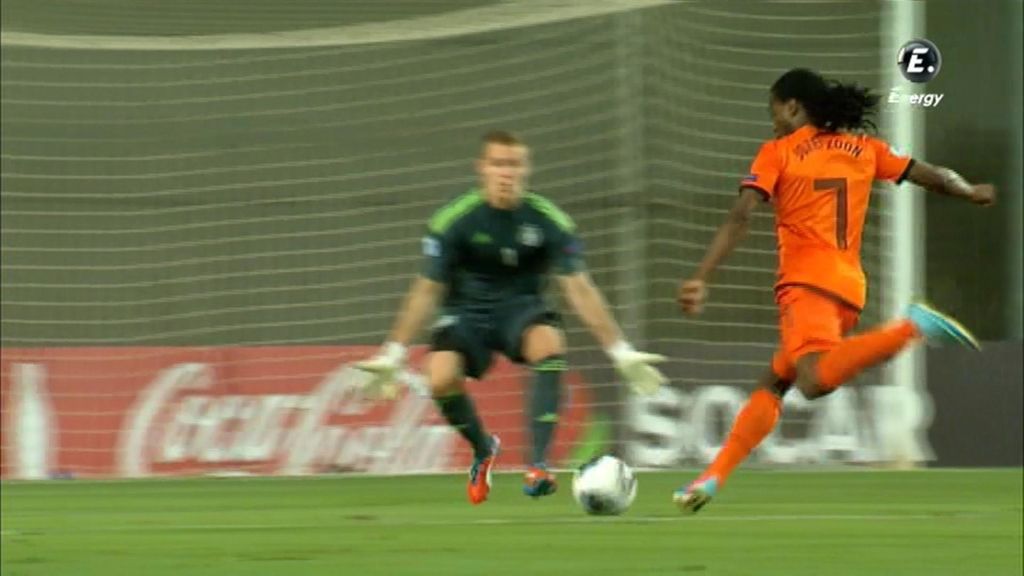 Holanda deja tocada a Alemania