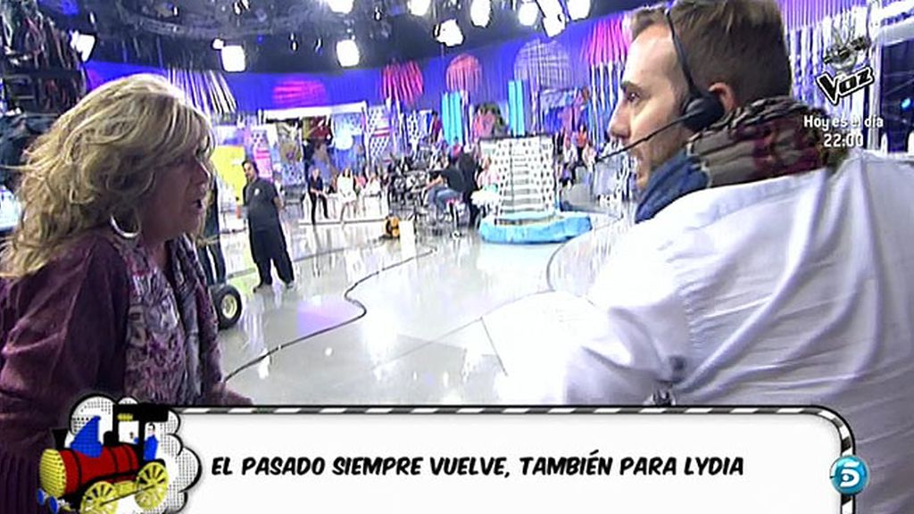 Tras unos segundos fuera de plató, la colaboradora regresaba