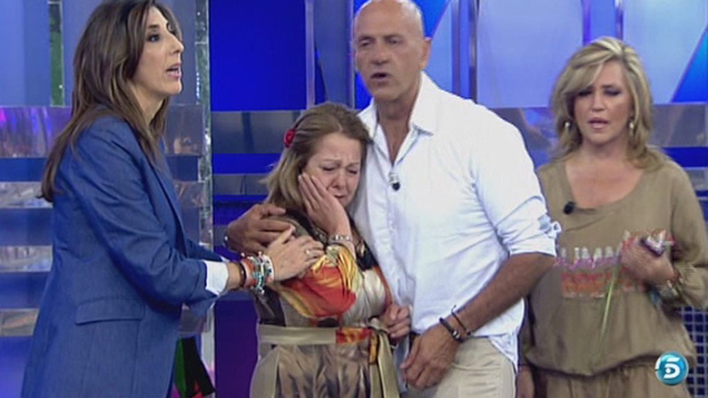 La madre de Alessandro, entre lágrimas