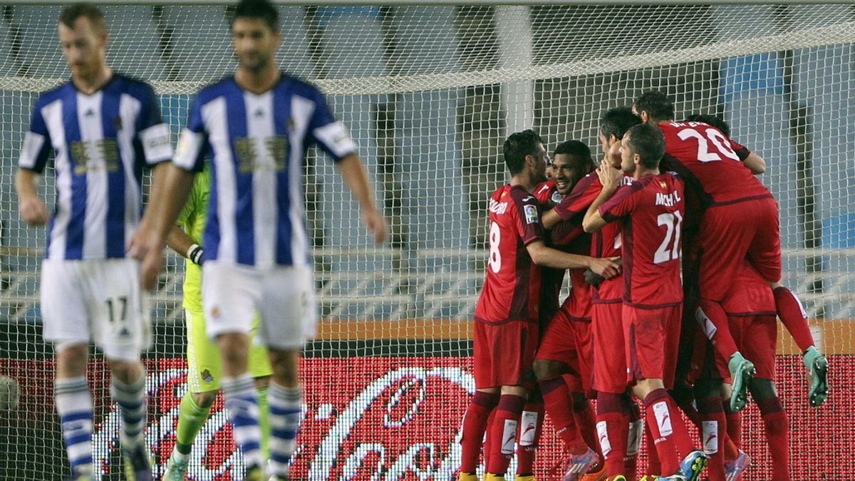Los jugadores del Getafe celebran el segundo gol del equipo madrileño