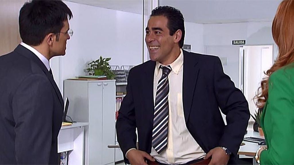 'El Cuqui' se siente atraído por Alejandra