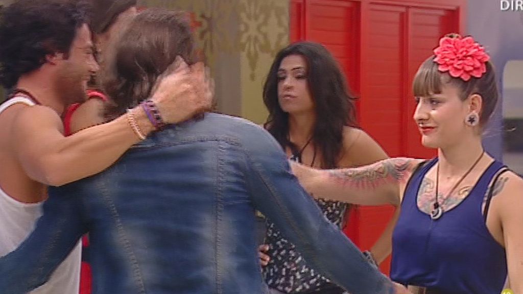 Ari se queda sin su mayor apoyo en la casa