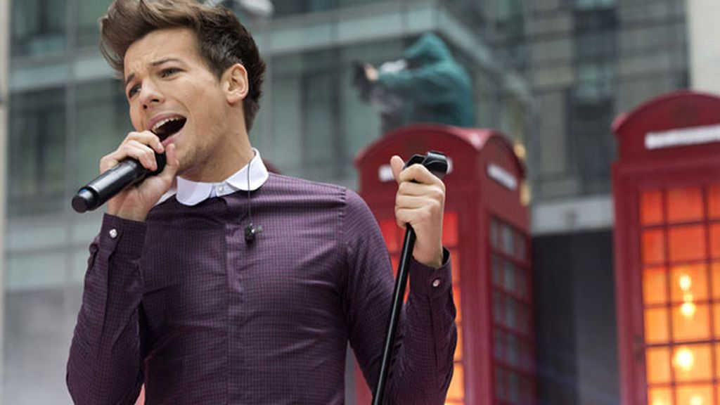 One Direction actúa en pleno Nueva York