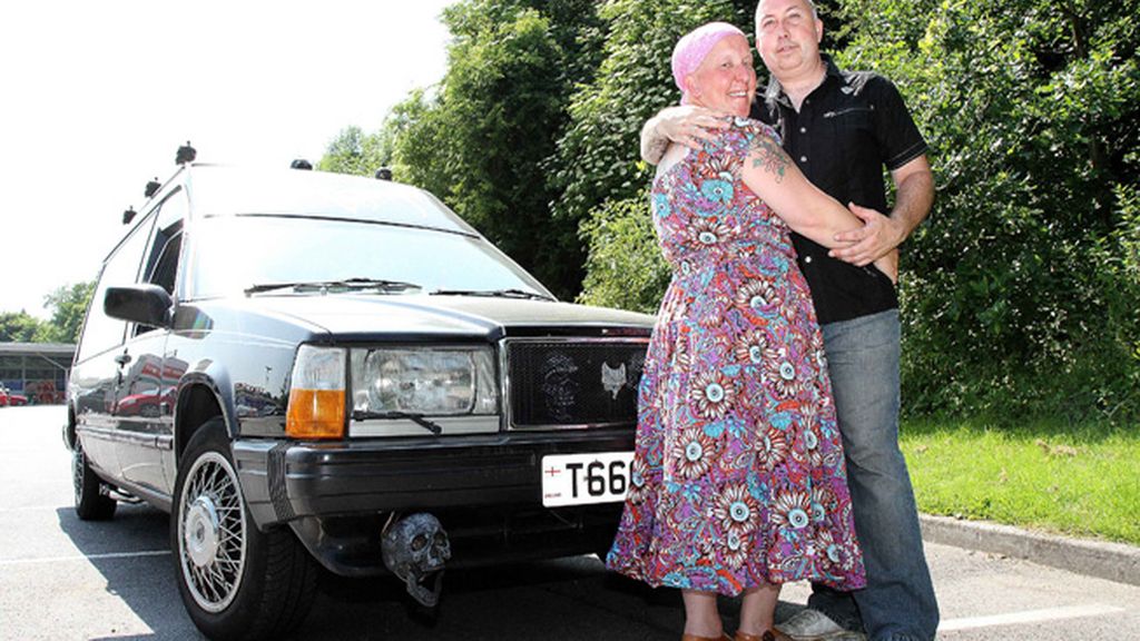 El sarcófago lo ha conseguido en una tienda online