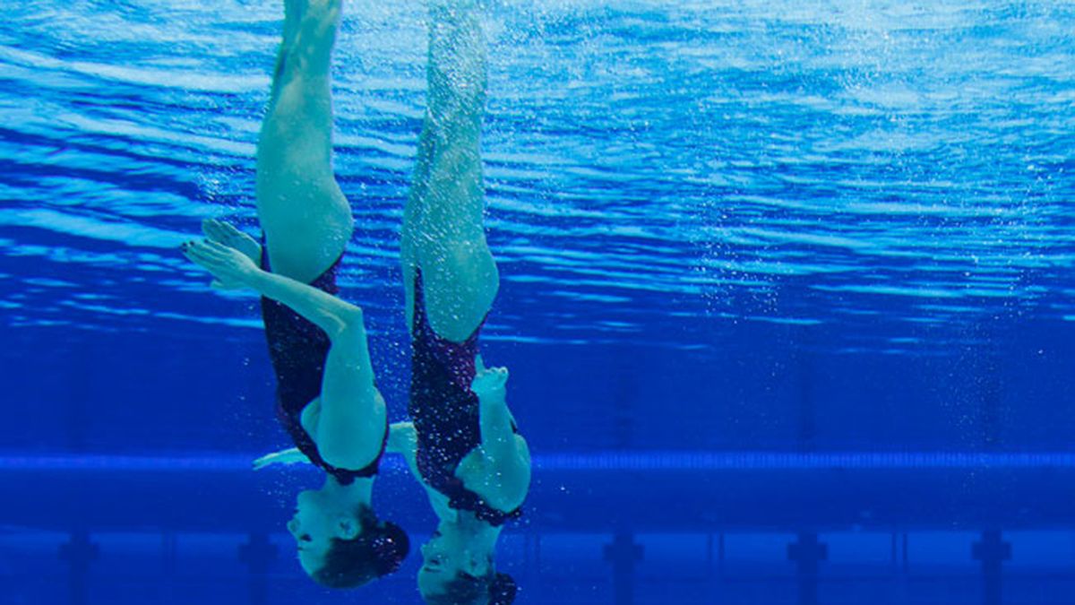 Ona Carbonell y  Andrea Fuentes compitiendo en Londres 2012, natación sincronizada