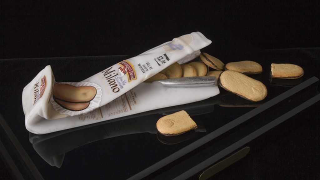 Alimentos y objetos hechos de piedra