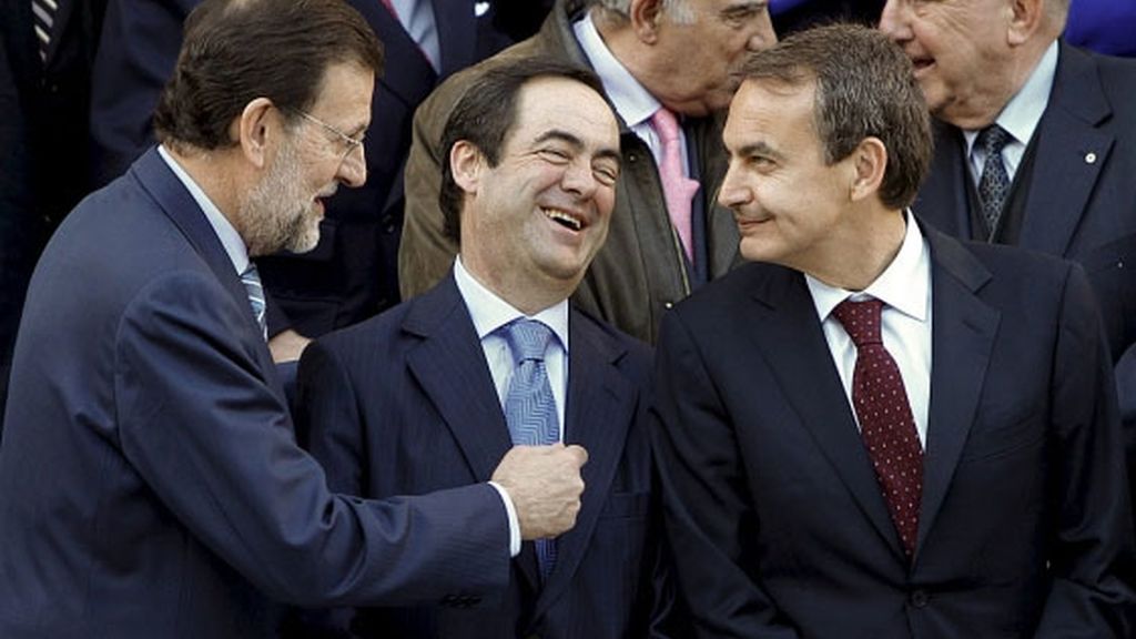 Rajoy, Bono y Zapatero en la foto de familia