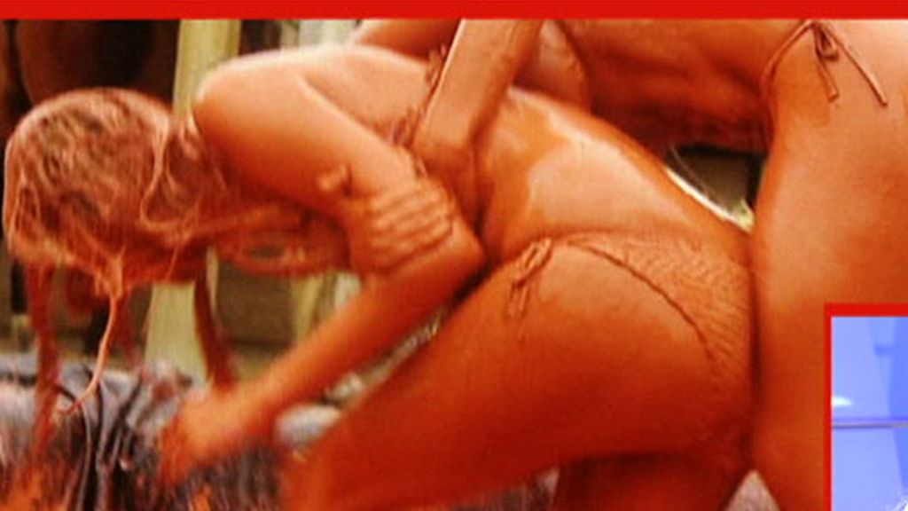 Las pretendientas se lanzan al barro