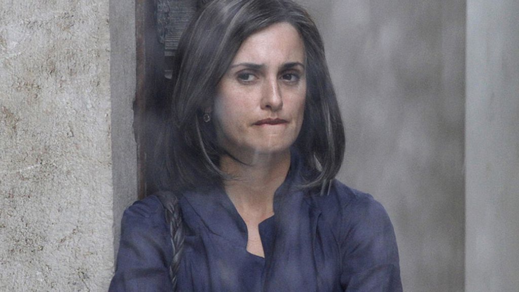 Penélope, tristeza bajo la lluvia en Sarajevo