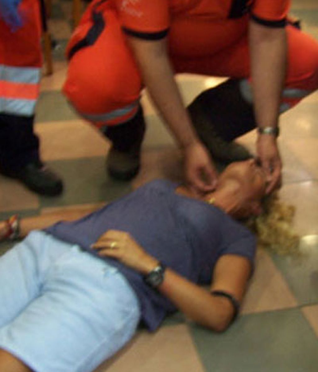 Nikka Livi malvive en la calle