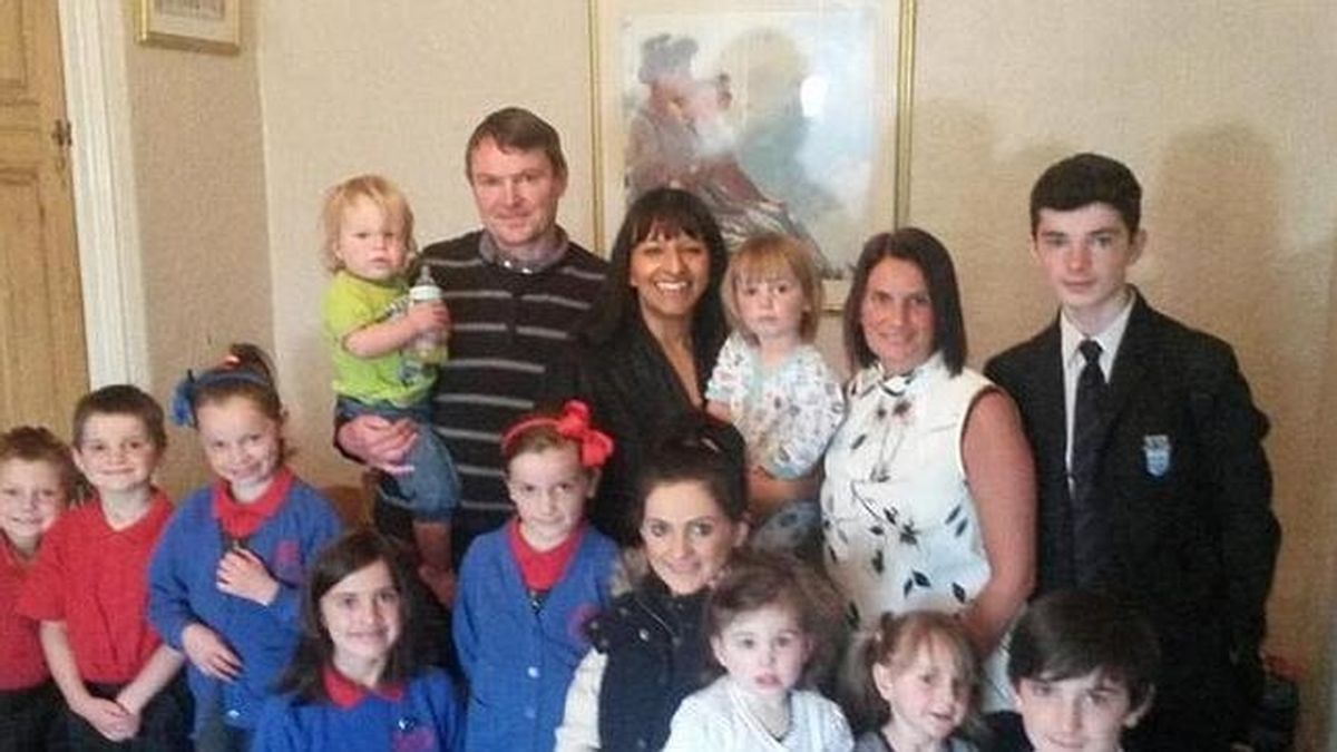 La mujer con la familia más numerosa de Gran Bretaña espera su decimo séptimo hijo