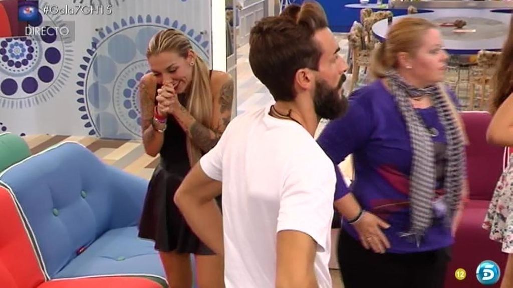 La concursante no puede contener su alegría