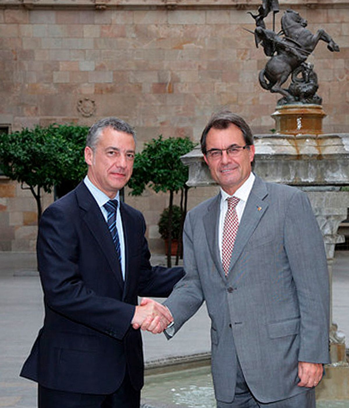 El presidente del PNV, Íñigo Urkullu, junto al presidente de la Generalitat, Artur Mas