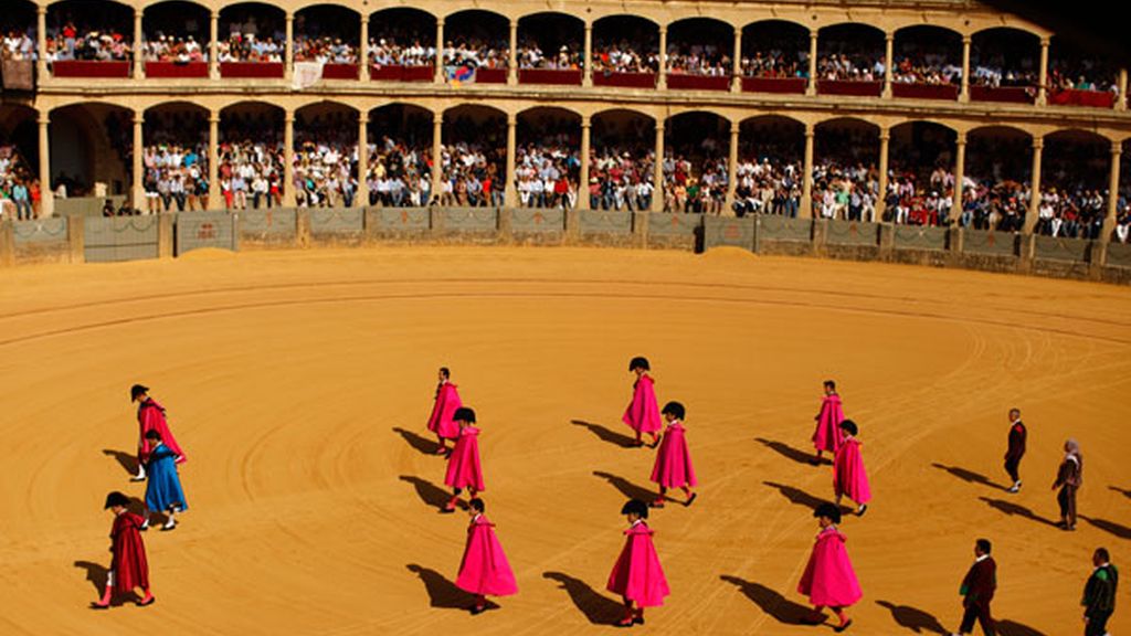 Corrida de lujo en la plaza de toros del pueblo