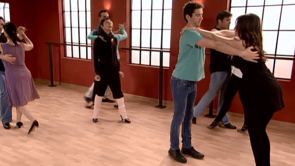 ¡Qué buena idea! Apuntarse a clases de baile para olvidar a Luisma, con Luisma