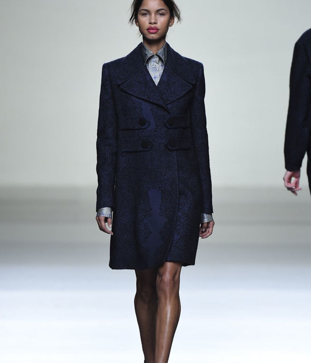 Roberto Torretta revisita la moda de los 70’