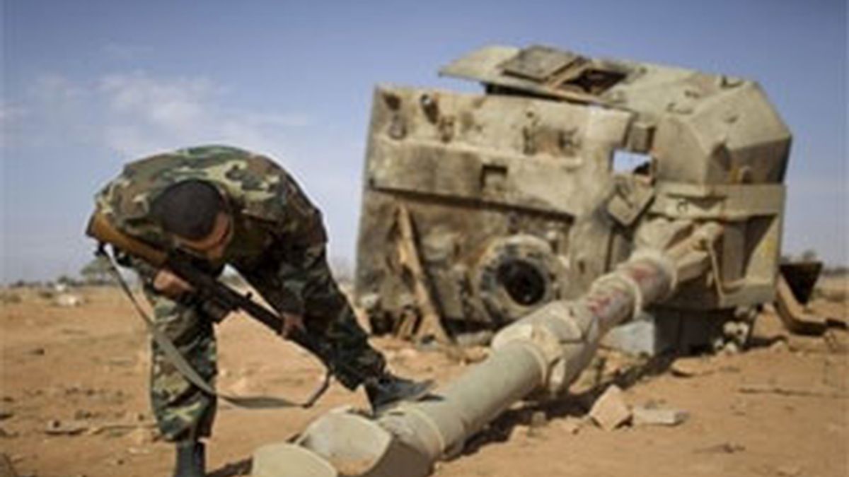 Los rebeldes libios critican a la OTAN por dejar a su suerta la población de Misrata. Vídeo: Informativos Telecinco