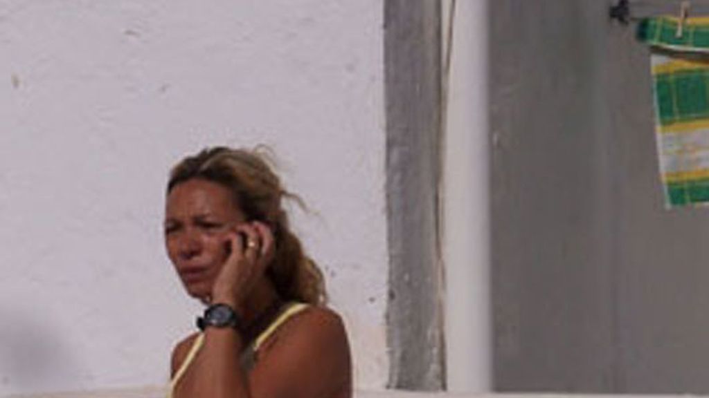 Nikka Livi malvive en la calle