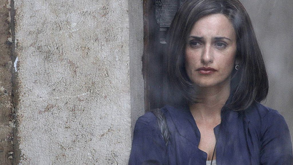 Penélope, tristeza bajo la lluvia en Sarajevo