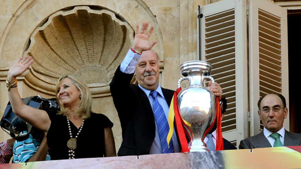 Vicente del Bosque recibe el cariño de su ciudad