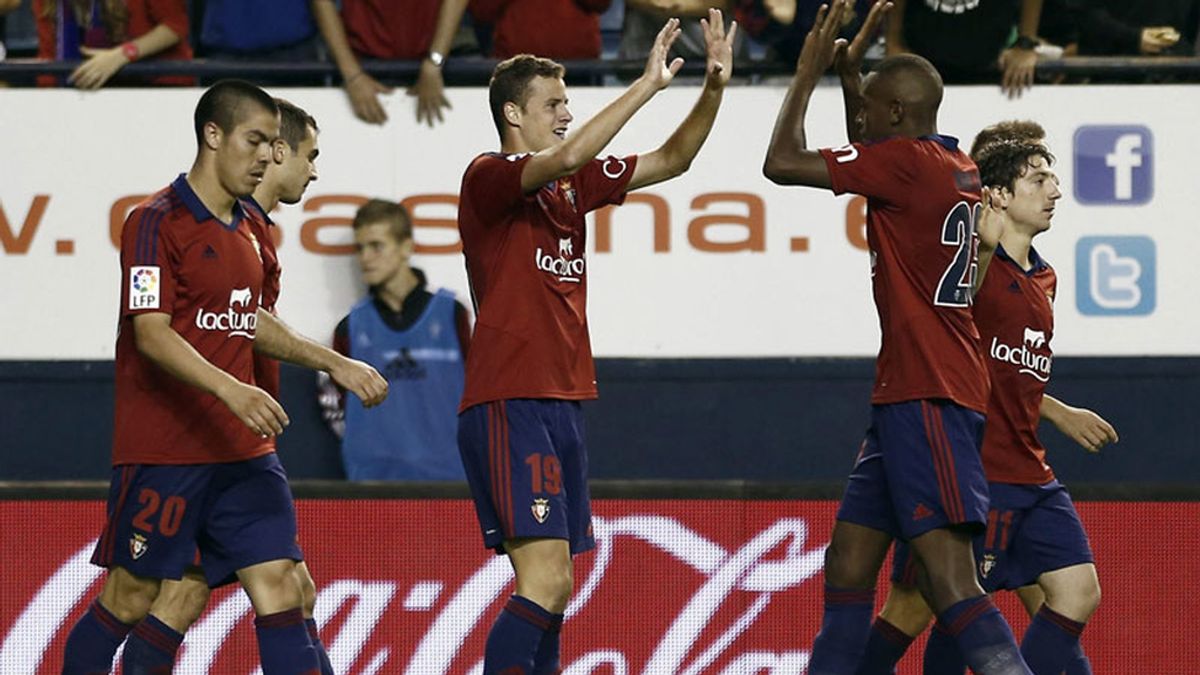 Osasuna coge aire a costa del Elche