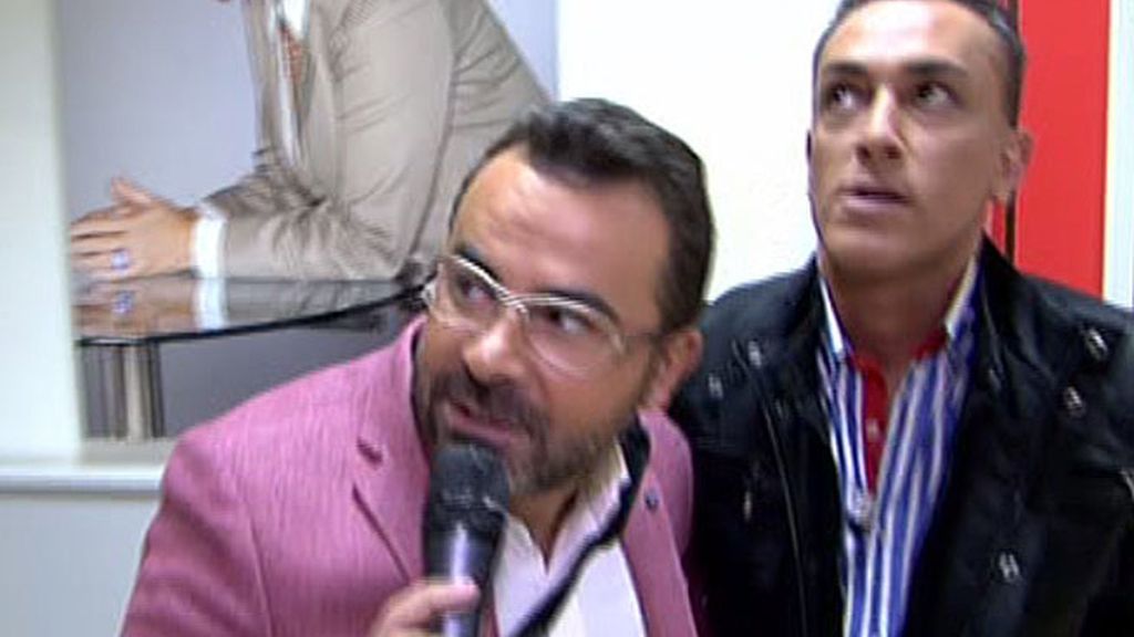 Presentador y colaborador evitan el encuentro