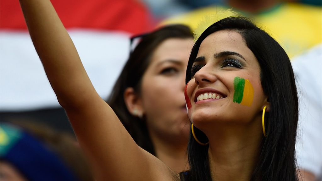 En fotos, las aficionadas que han cautivado a las cámaras en Brasil
