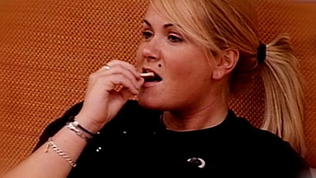¿Qué le pasa a Saray con la comida?