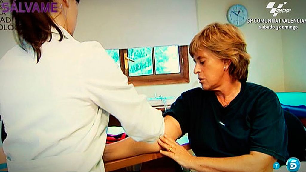 La colaboradora se somete a las pruebas para conocer su edad biológica