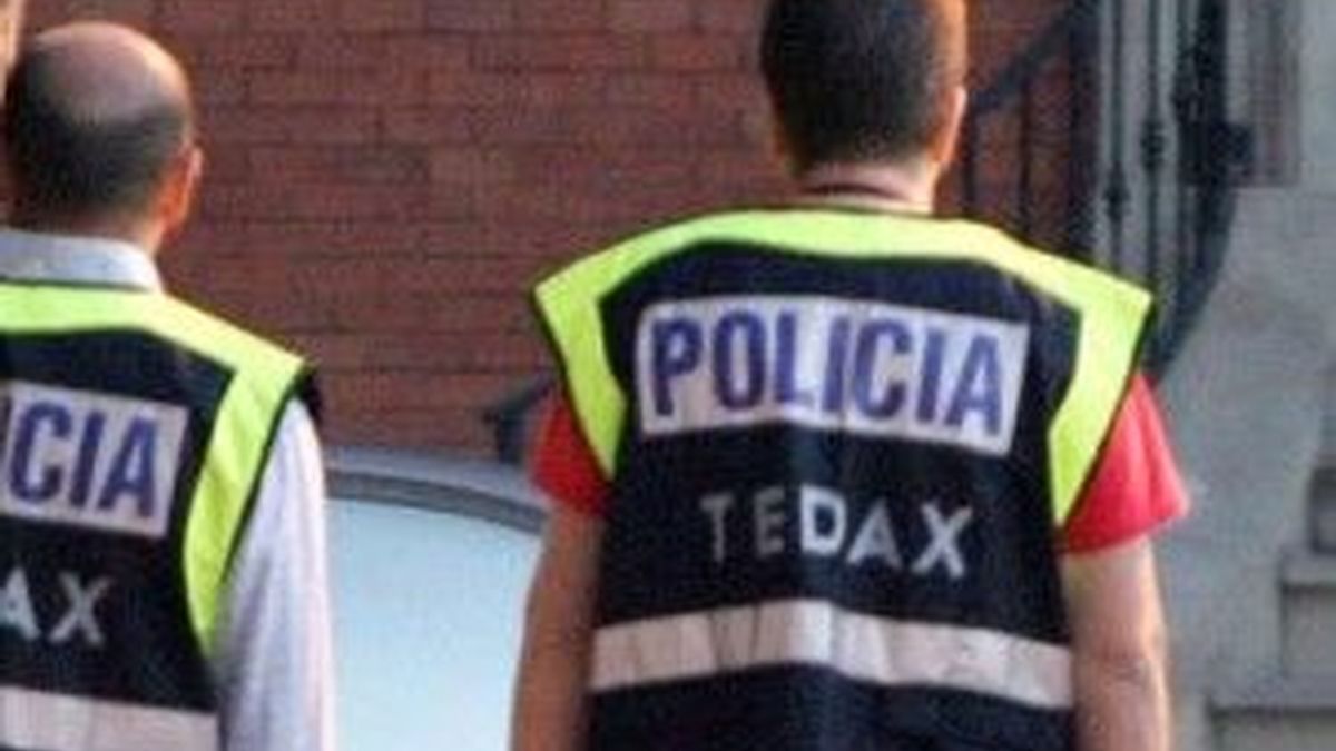Heridos graves dos Tedax al estallar un explosivo que manipulaban en Sevilla