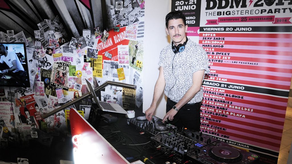 El cantante Bravo Fisher hizo de Dj para la ocasión