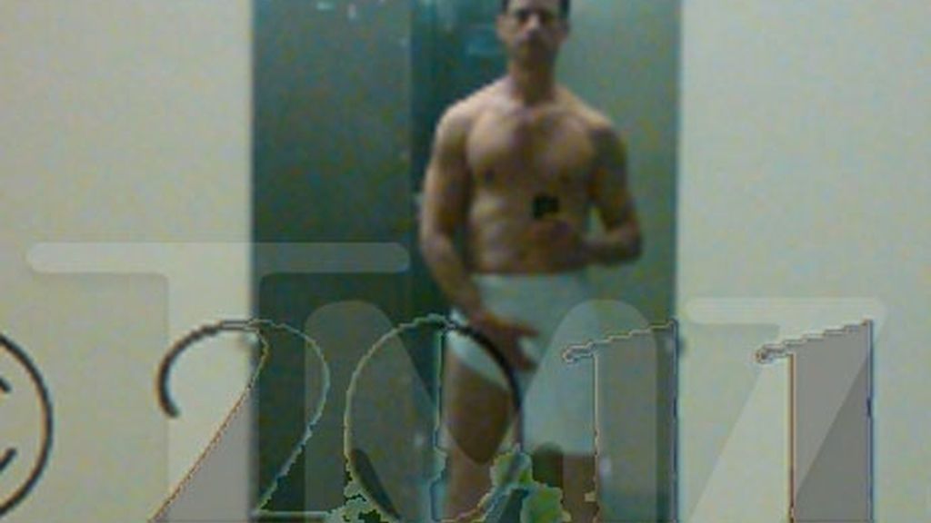 Nuevas fotos subidas de tono del congresista demócrata Weiner