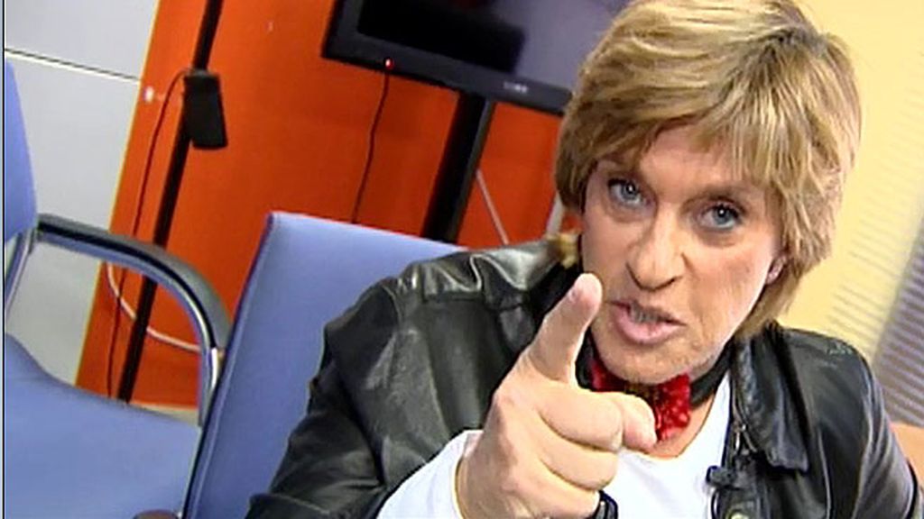 Chelo Gª Cortés aprende de su maestra, Mercedes Milá