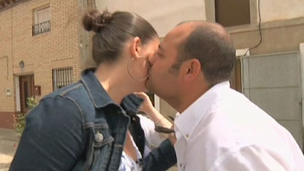 ¿Tres son multitud? Román no lo cree...