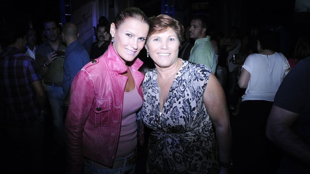 A bailar con la hermana de CR7