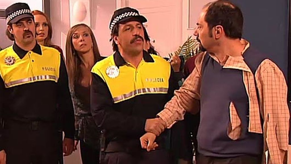 Una pitón causa el caos en Montepinar