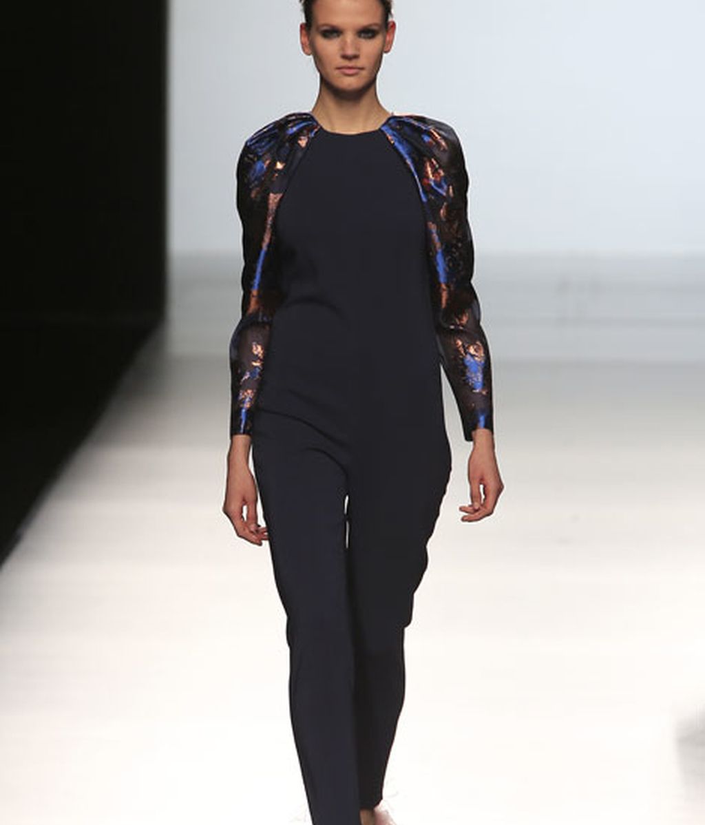 Sofisticación y elegancia en azules, rosas y burdeos