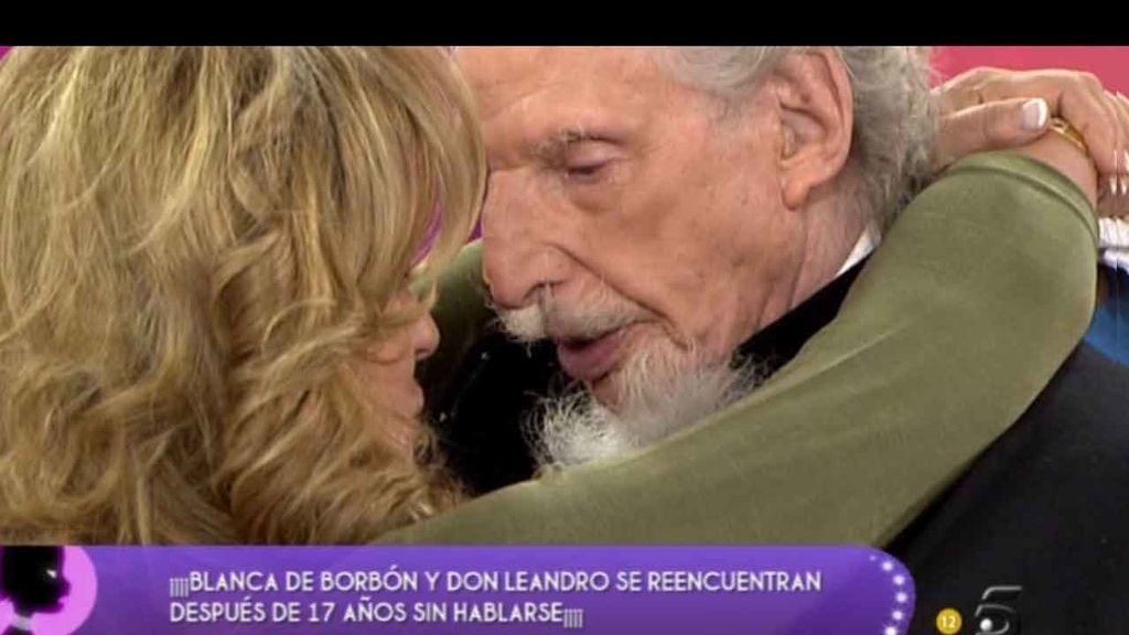 El abrazo de Leandro de Borbón y su hija, tras 17 años