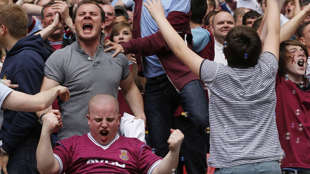 Aficionados del West Ham entonan cánticos antisemitas en otro revés para la Premier