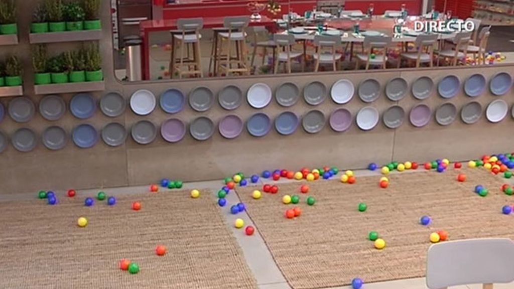 Nos sumergimos en la casa como un concursante más