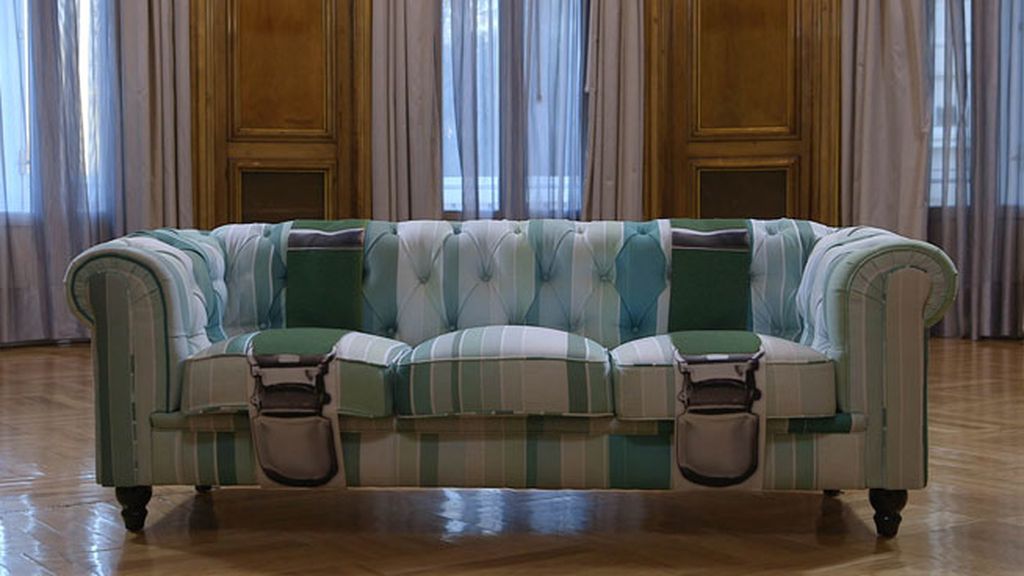 Un sofá futbolero, otro muy flamenco, picante... así son los próximos chester